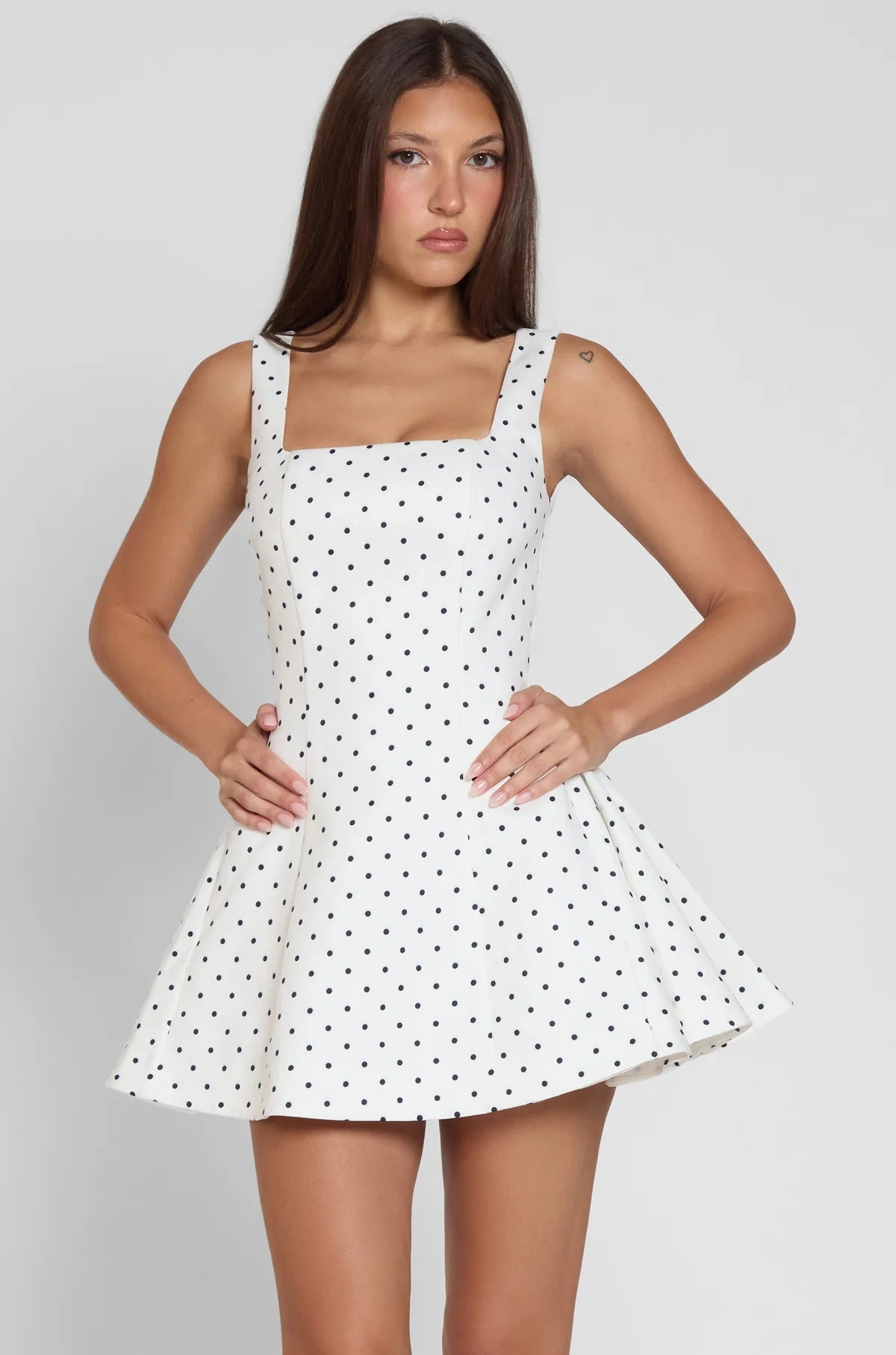 Vestido Amélie Curto em Poá