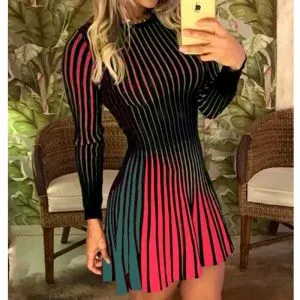 Vestido Curto Manga Longa Listrado