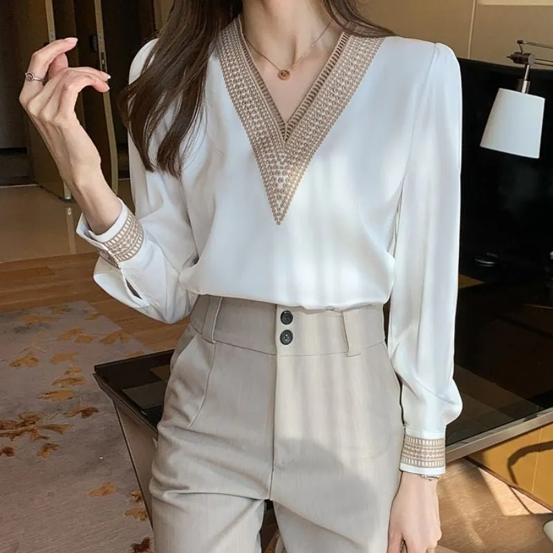 Blusa Manga Longa com Decote V - Imagem 3