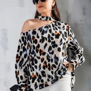 Blusa Gola Recortes Plus Size
