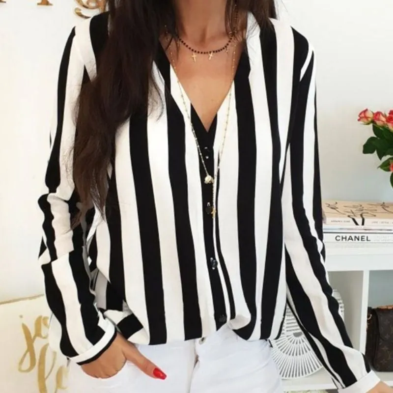 Camisa Listras Branca e Preta - Imagem 3