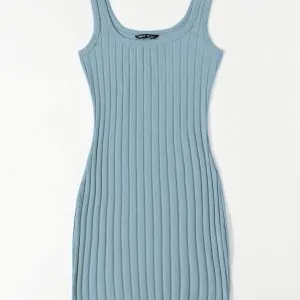vestido-curto-basico-canelado-72