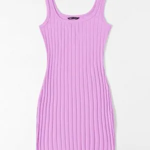 vestido-curto-basico-canelado-77