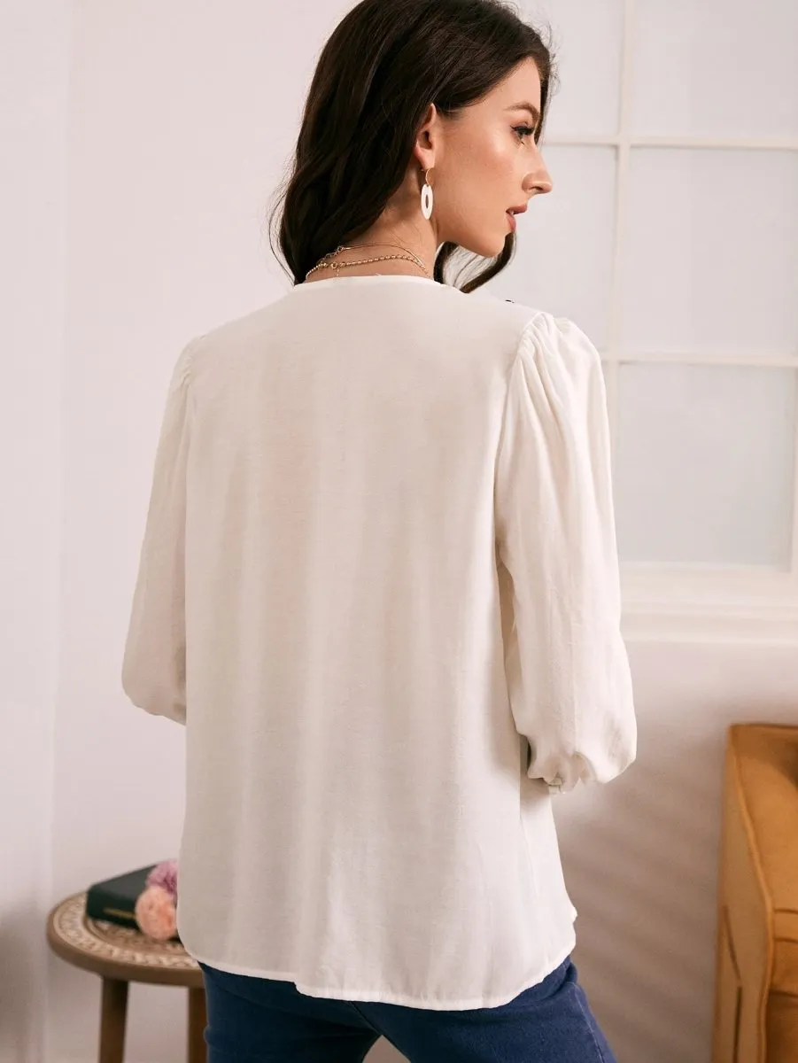 Blusa Delicada Com Bordado - Imagem 2