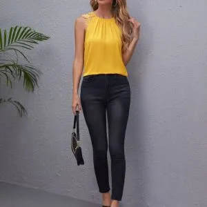 blusa-delicada-com-rendinha-04
