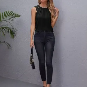blusa-delicada-com-rendinha-10