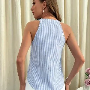 Blusa Listrada Botões no Decote