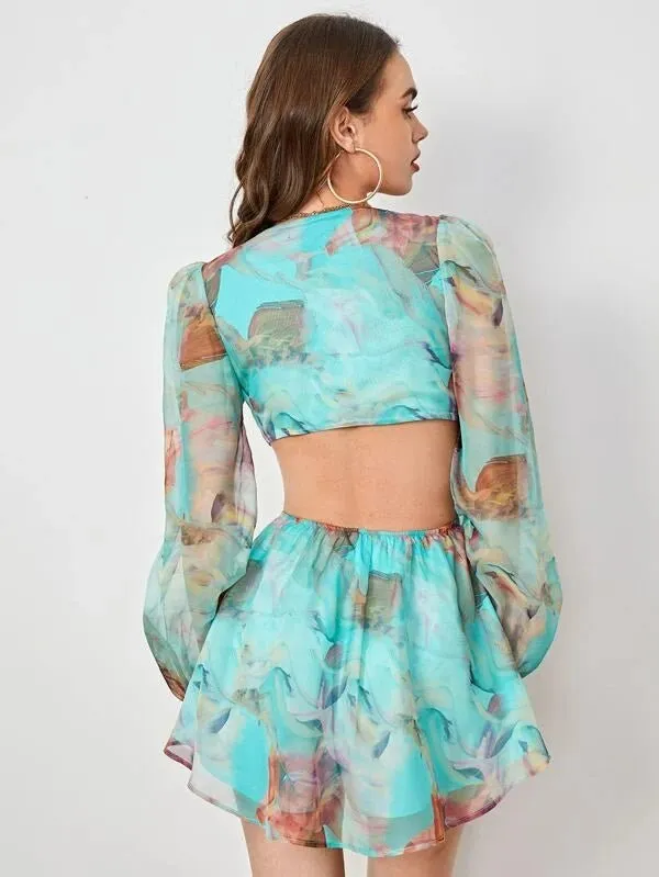 Vestido Curto Recortes Gola V - Imagem 9