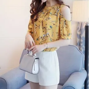 Blusa Chiffon Recortes