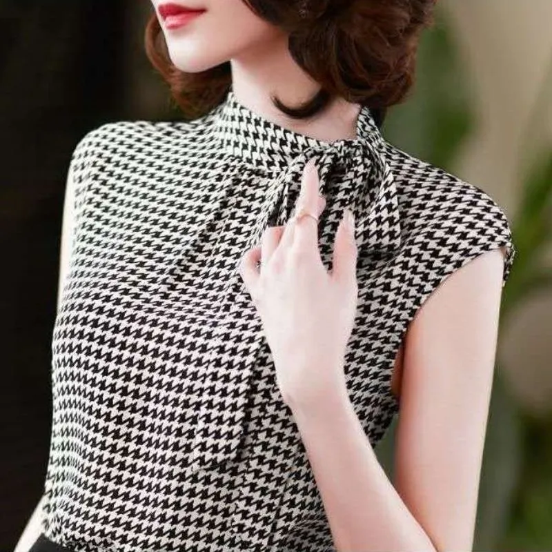 Blusa Gola Laço Pied de Poule - Imagem 2