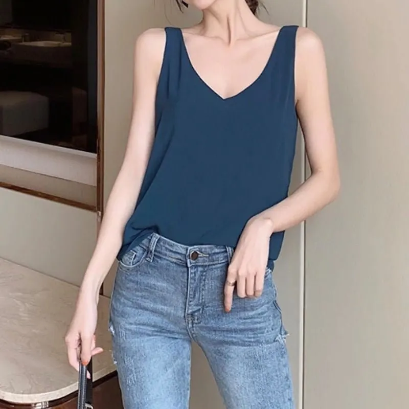 Regata Lisa Decote - Imagem 3