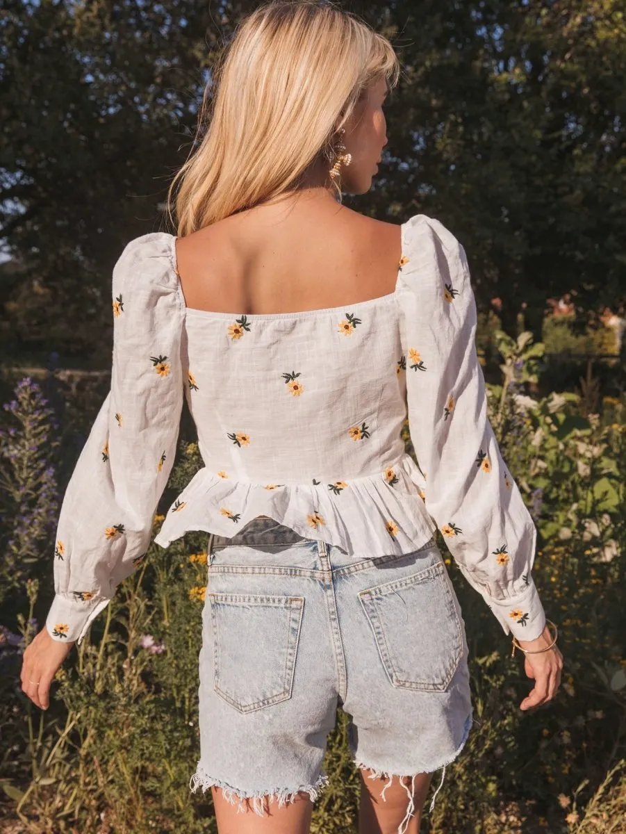 Blusa Branca Girassóis Bordados - Imagem 2