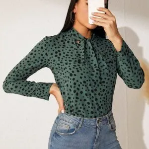 blusa-elegante-gola-gravata-04