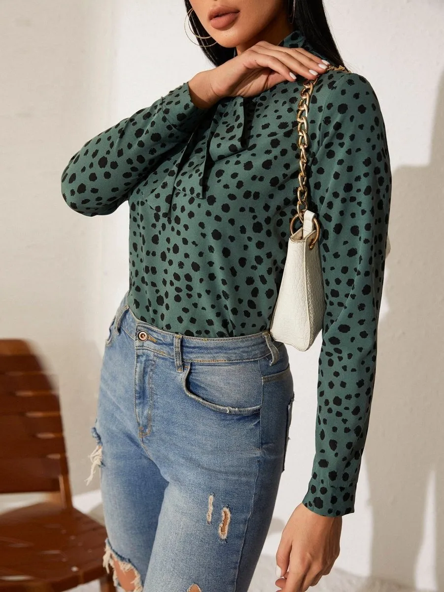 Blusa Elegante Gola Gravata - Imagem 6