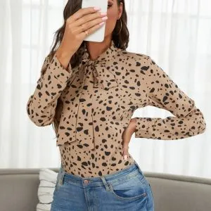 blusa-elegante-gola-gravata-11