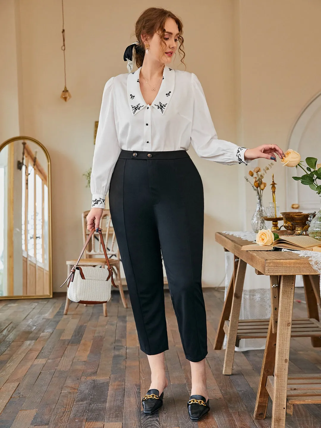 Blusa Plus Size com Bordado - Imagem 3