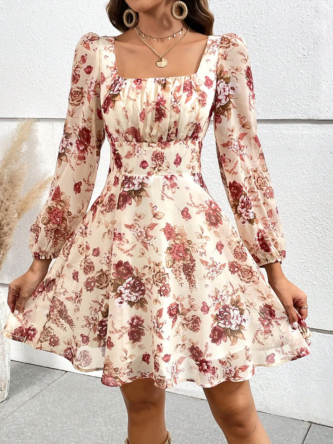 Vestido Curto Floral Acinturado - Imagem 5