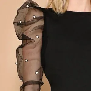 vestido-curto-com-mangas-de-perolas-3