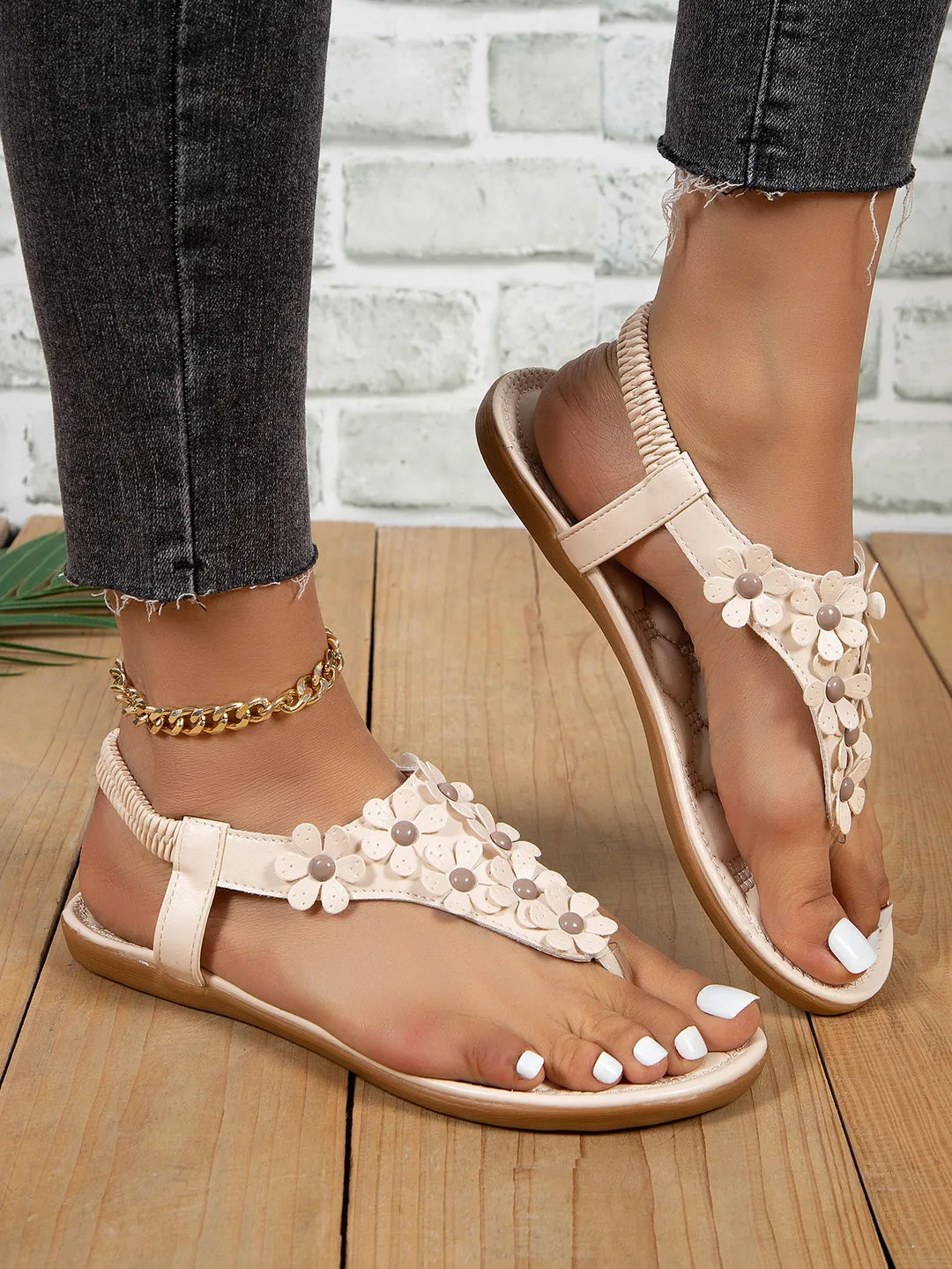 Sandália Rasteira com Flores - Imagem 6